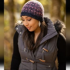 MarLyn & Me Womens Gray Vest Full Zip and Loop Tie.. Faux Fur Hood..Size…